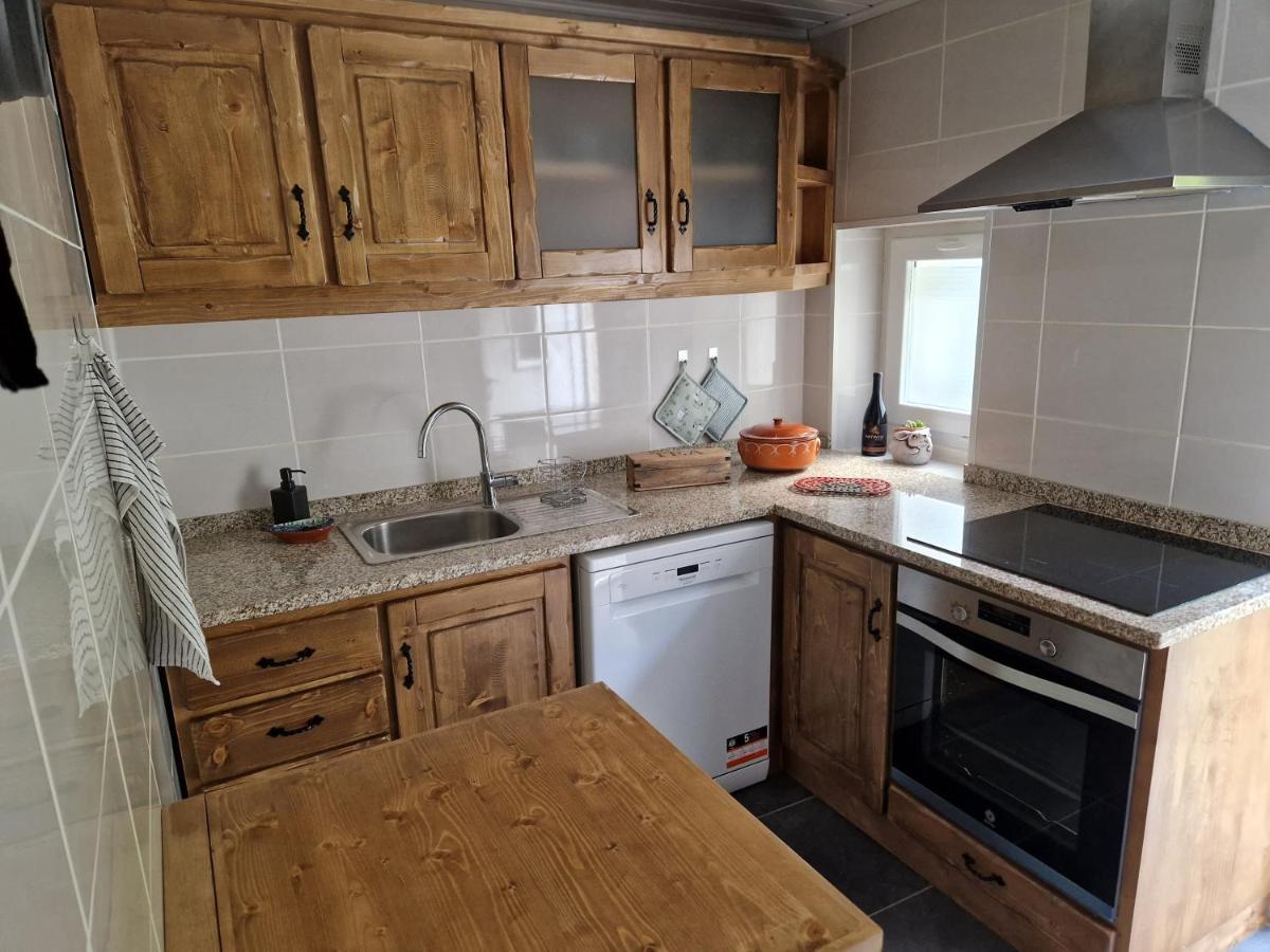 Moradia T2 Em Bairro Pitoresco Da Covilhã Exteriör bild
