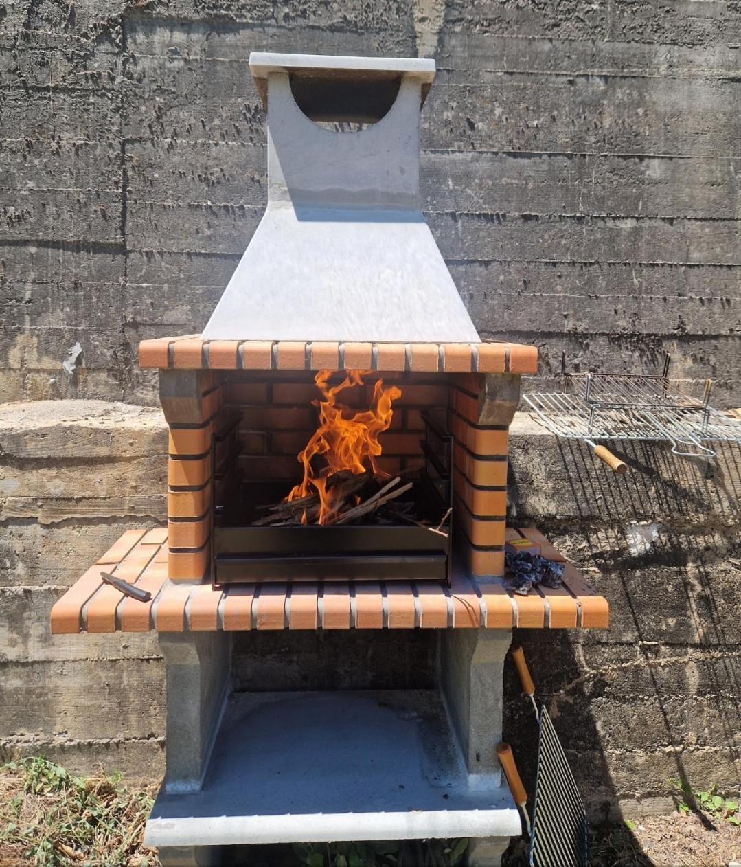 Moradia T2 Em Bairro Pitoresco Da Covilhã Exteriör bild